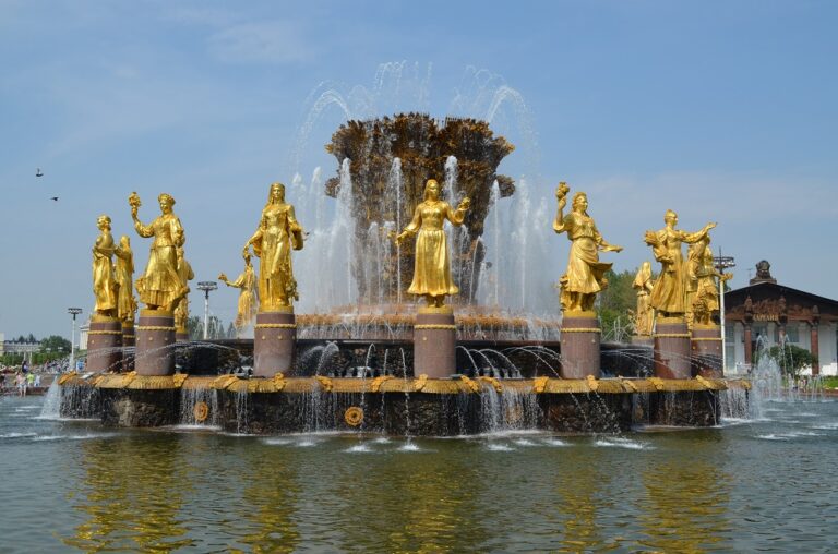 Фонтан Дружба народов на ВДНХ, Москва