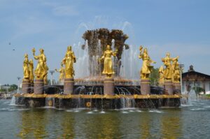 Экскурсия по ВДНХ и Останкинскому району Москвы